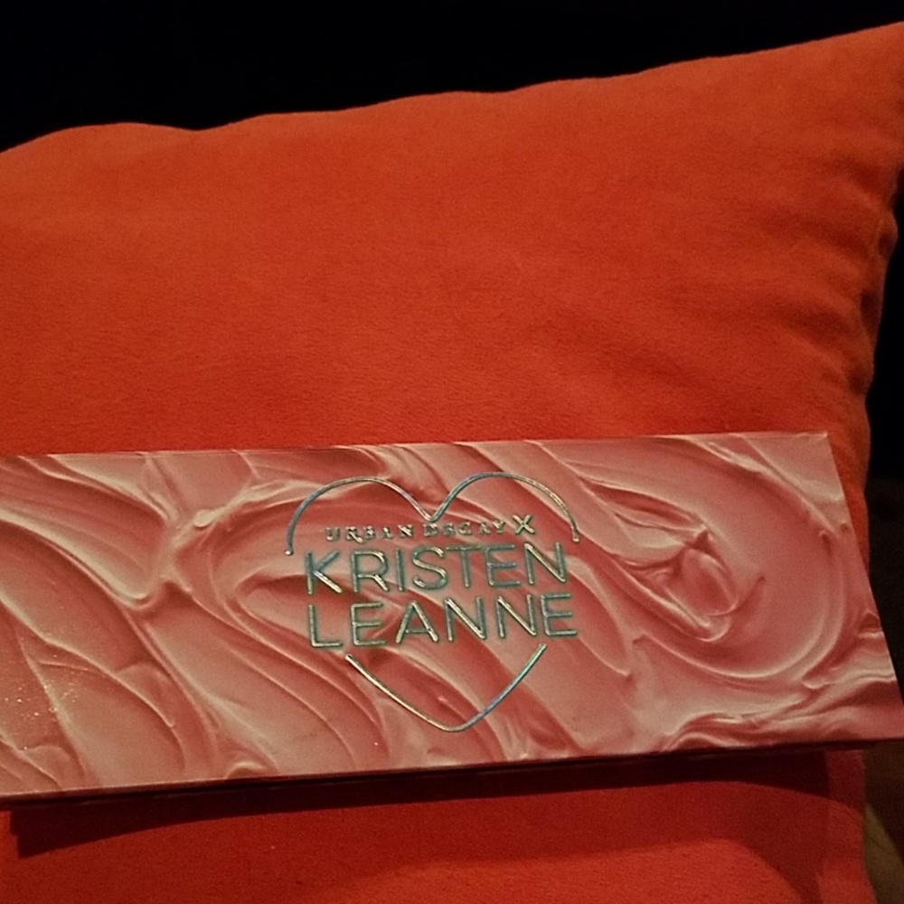 Urban Decay x Kristen Leanne daydream palette